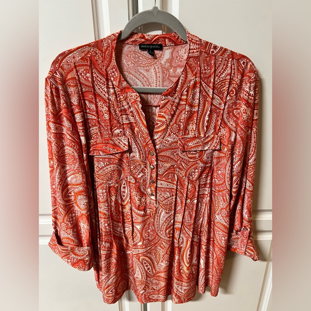 Ava & Grace Salmon and White Paisley Blouse with 3/4 length h sleeves